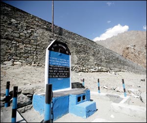 M_Id_96431_Kargil_Memorial