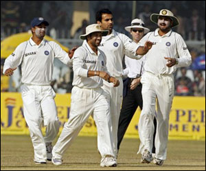 M_Id_122889_team_India