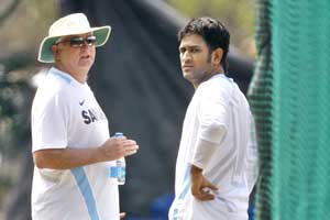 M_Id_240162_Fletcher-Dhoni