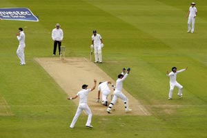 M_Id_306675_South_Africa_and_England_test_match
