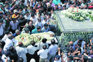 Bengal bids adieu to the littérateur