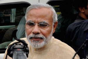 Bihar BJP workers leave for Gujarat to help Narendra Modi in polls