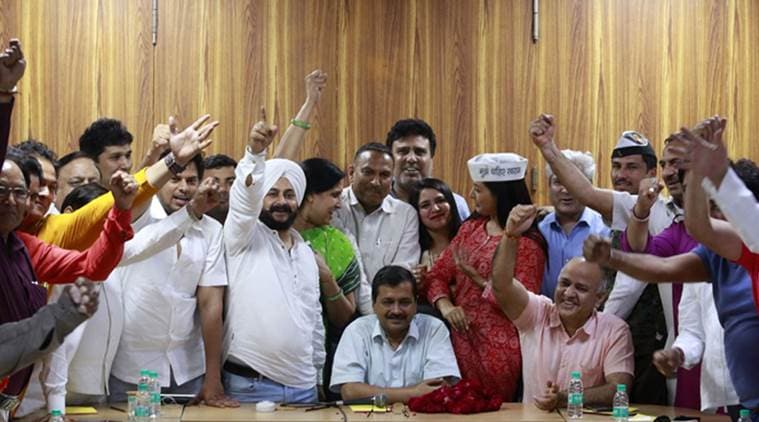 EC to hold fresh hearing for 20 AAP MLAs on May 17