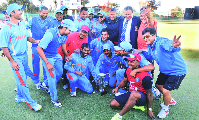 M_Id_410482_Cricket