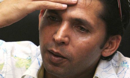 Three years after Lord’s ‘no ball’ Test,Asif admits to fixing