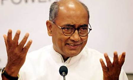 Cong will win 110-120 seats in MP,BJP around 90: Digvijay