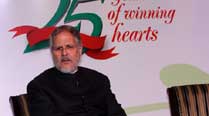 Poorest of poor should have access to sophisticated healthcare, says L-G