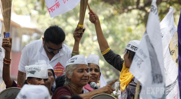 PHOTOS: Police detain Cong leader Madhusudan Mistry for vandalising