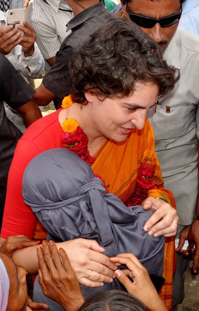 PHOTOS: Elections 2014: Priyanka Vadra Campaigns For Brother Rahul ...