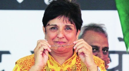 Puducherry: Kiran Bedi bans use of siren in cars, CM supports it