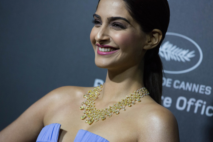 Cannes 2014: Sonam Kapoor is a desi belle