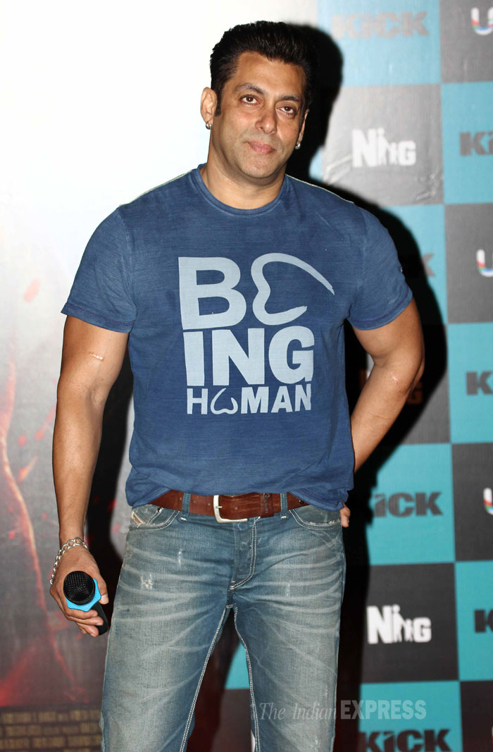 salman khan pink t shirt