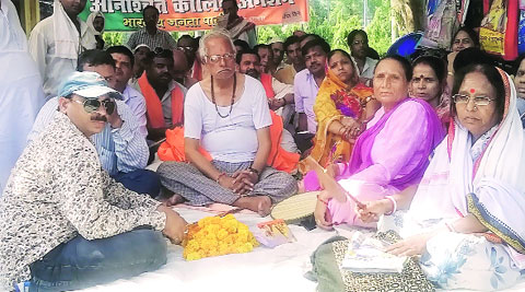 BJP MLA Shyam Dev Rai Chaudhary, 75, fasts with the demand that the PM’s constituency be free of power cuts.Maulshree seth