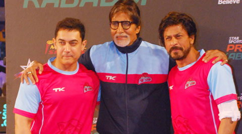 Superstars Aamir Khan and Shah Rukh Khan were seen on the same platform to support Indian sport kabaddi. (Source: Varinder Chawla)