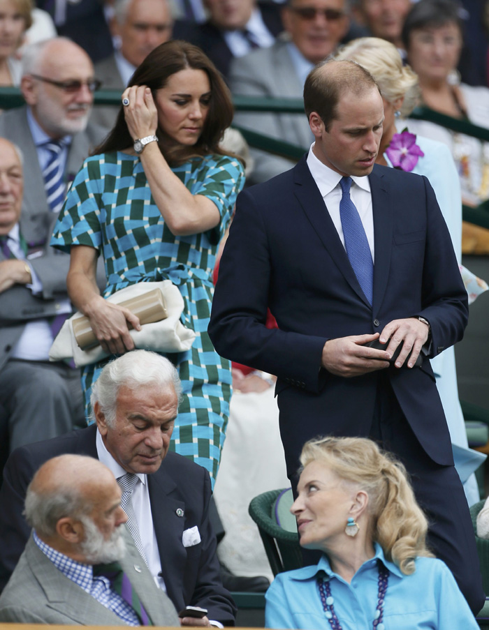 Prince Wililam and the Duchess of Cambridge arrive on Centre Court at the Wimbledon Tennis Championship. (Source: Reuters)