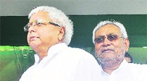 Bengal Congress seeks to join hands with TMC, cite Lalu-Nitish experiment