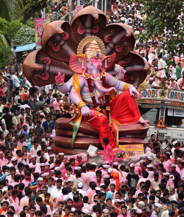 PHOTOS Ganesh Chaturthi ends with visarjan The Indian Express