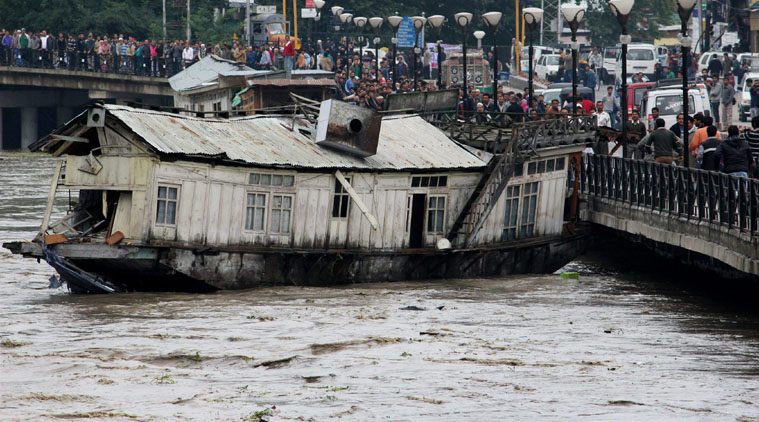 Jammu And Kashmir Floods 2, Latest News on Jammu And Kashmir.