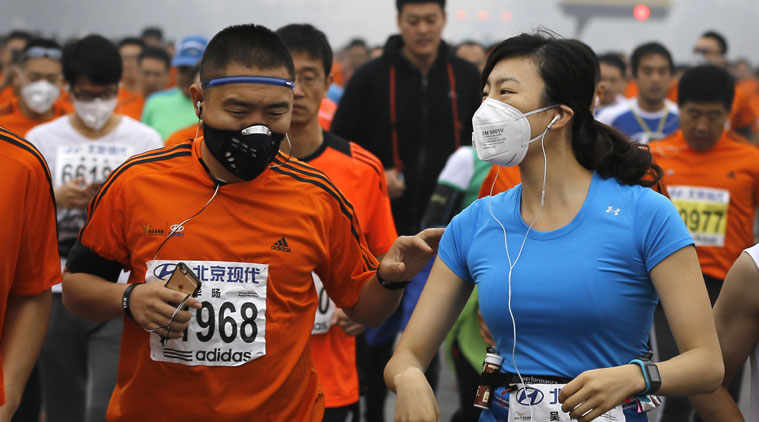 Beijing Marathoners Don Face Masks To Battle Smog World News The