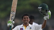 Younis-Khan_t