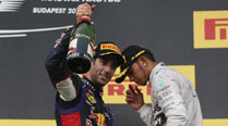 It would be nice to take at least one title off Lewis Hamilton, says Daniel Ricciardo