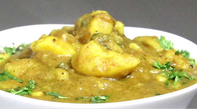 Express Recipes: How to make Bhandarewale Aloo ki Sabzi | The Indian