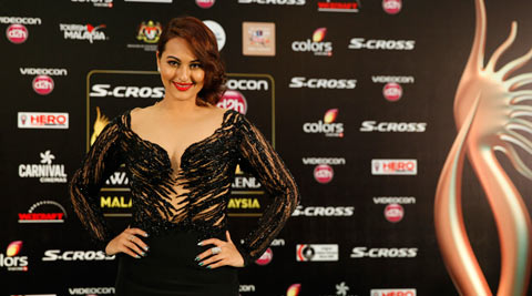 sonakshisinha-iifa2015-ap-480