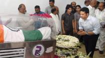 Tendulkar pays last respects to APJ Abdul Kalam