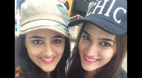 kriti-sanon-friend480