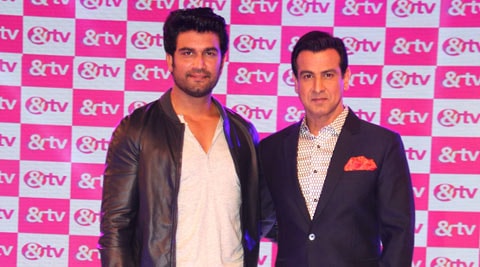 Ronit Roy, Sharad Kelkar, actor Ronit Roy, actor Sharad Kelkar, Ronit Roy shows, Sharad Kelkar shows, Ronit Roy tv show, Sharad Kelkar tv show, deal or no deal, Agent Raghav - Crime Branch, entertainment news, tv news