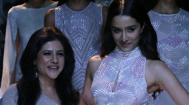 shraddha kapoor, Namrata Joshipura, lfw, lfw 2015, lakme fashion week, lakme fashion week 2015, shraddha kapoor lfw, actress shraddha kapoor, shraddha kapoor ramp walk, entertainment news, shraddha kapoor pics