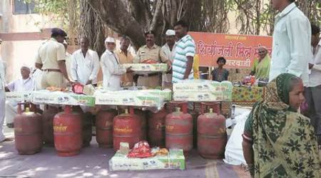 Maintaining Sinhagad Fort: Gas connections to villagers bring down cutting of trees