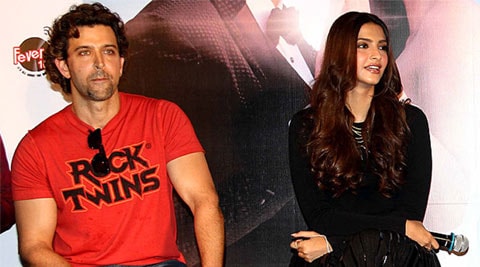 Actors Hrithik Roshan and Sonam Kapoor who showcased their splendid chemistry in a music video are now eager to work together in a full-length feature film.