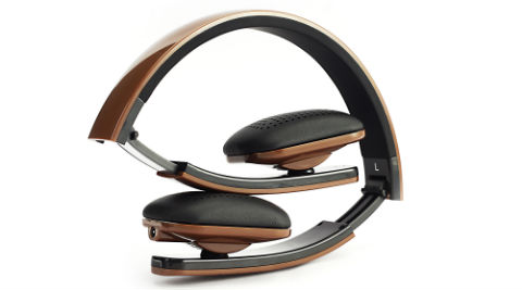 Zebronics launches budget over the ear headphones at Rs 1,499