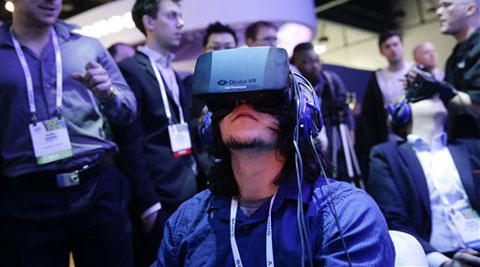 Mobile Virtual Reality will be successful long before PC VR: Oculus founder
