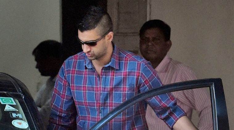 Mumbai : Rahul Mukerjea, ex-lover of Sheena Bora, arrives for questioning by the CBI in connection with the Sheena Bora murder case in Mumbai on Friday. PTI Photo by Santosh Hirlekar (PTI11_20_2015_000136B)