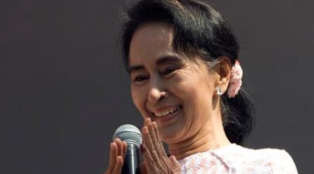 Myanmar’s Suu Kyi reaches out to rebels with federalism vow