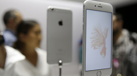 Smartphone shipments cross 1.4 billion in 2015; Apple, Huawei grow: IDC