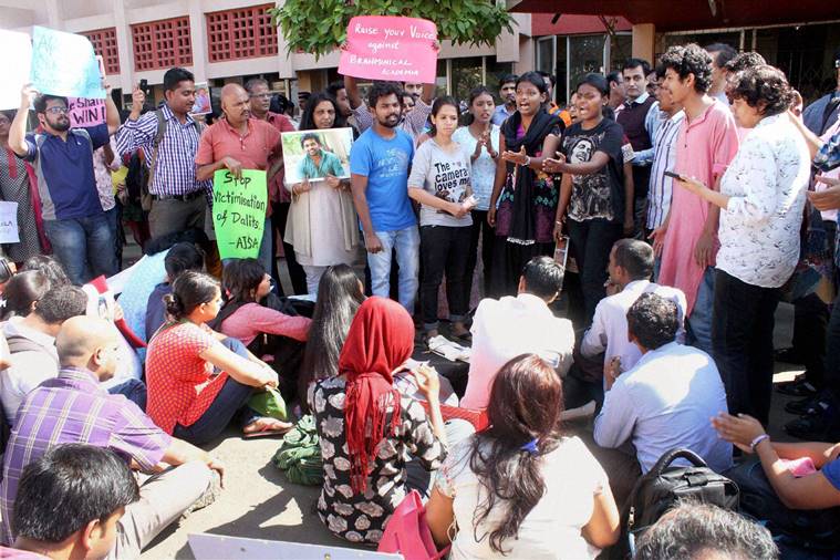 Mumbai: Students protest against over the death of dalit research scholar Rohith Vemula of Hyderabad University, at Kalina University in Mumbai on Tuesday. PTI Photo (PTI1_19_2016_000326B)