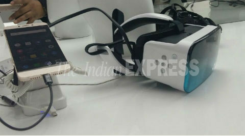LeEco plans to sell VR headsets in India soon
