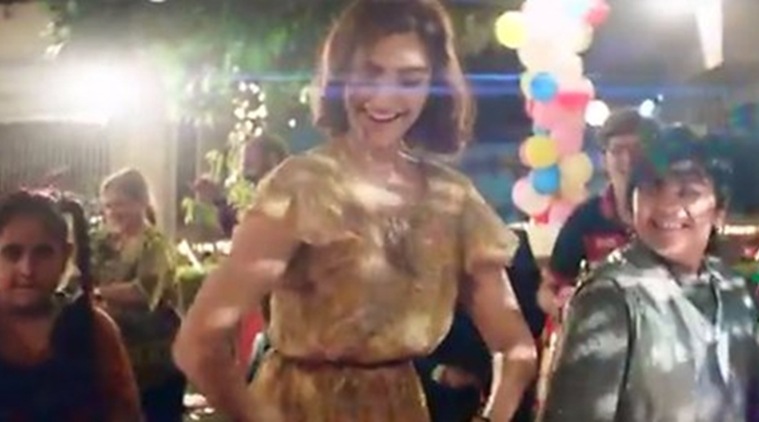 sonam kapoor, jeete hai chal, neerja bhanot, neerja, neerja movie, neerja song, jeete hai chal neerja, sonam kapoor neerja, entertainment news