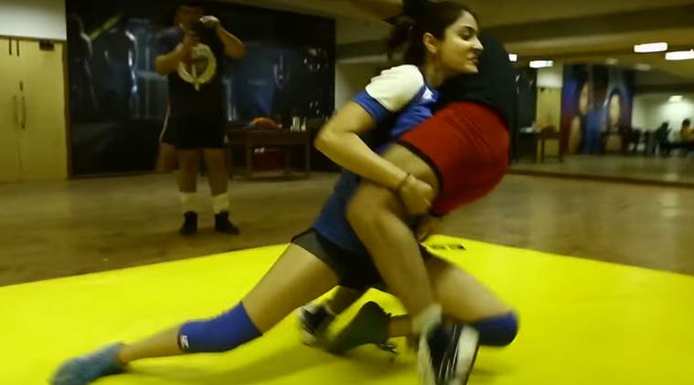 Anushka Sharma, Anushka Sharma Sultan, Salman Khan, Sultan, Anushka Sharma Wrestling, Anushka Sharma Salman khan, Anushka Sharma in Sultan, Anushka Salman, Anushka Sharma Salman, Anushka Sharma video, Entertainment News