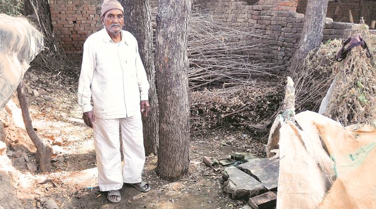 dalit, dalit family, mehsana, gujarat newsBhikhabhai Senma. Express