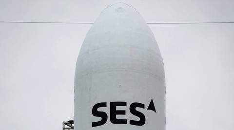 SpaceX delays launch, ocean-landing try due to technical issue