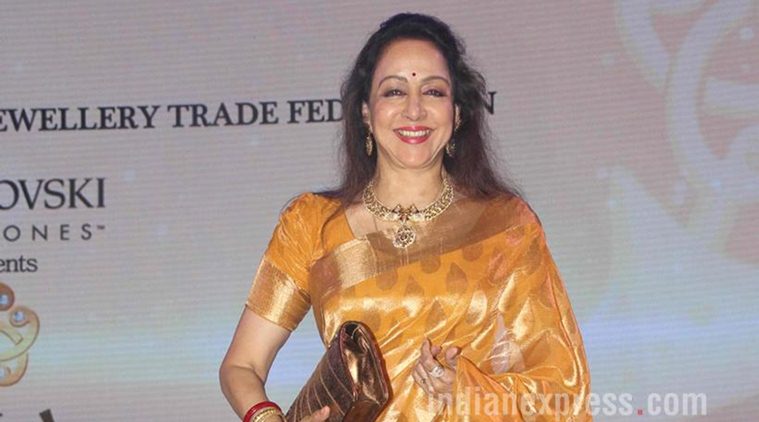 Hema Malini, Older Actresses in Bollywood, older Actresses in Hollywood, Hema Malini Roles, Hema Malini films, Entertainment news