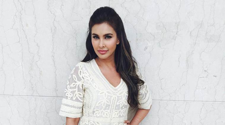 Lisa Ray, Lisa Ray quotes, Lisa Ray twitter, Lisa Ray Twitter post, Lisa Ray teach Girls Bravery, Lisa Ray News, Lisa Ray Womens day quote, Entertainment news