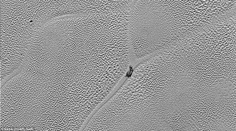 NASA’s New Horizons Spacecraft shows icy methane cover on Pluto’s peak