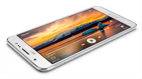 Samsung Galaxy J5, J7 2016 smartphones listed on China website