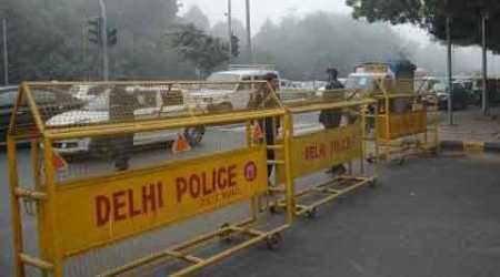 Scuffle between two groups at Jantar Mantar