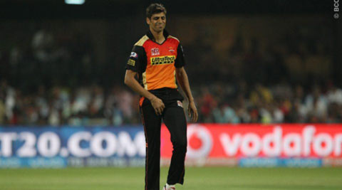 IPL 2016, RCB vs SRH: Ashish Nehra will be out for a  couple of games, says David Warner
